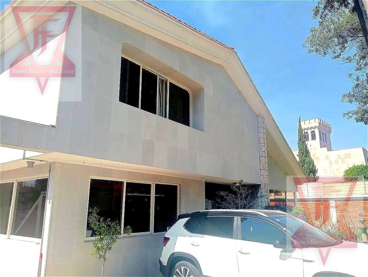 Luxury Home for Sale in Bosques de las Lomas | 618 m², 4 Bedrooms, Garden, Terrace, and Living Room!