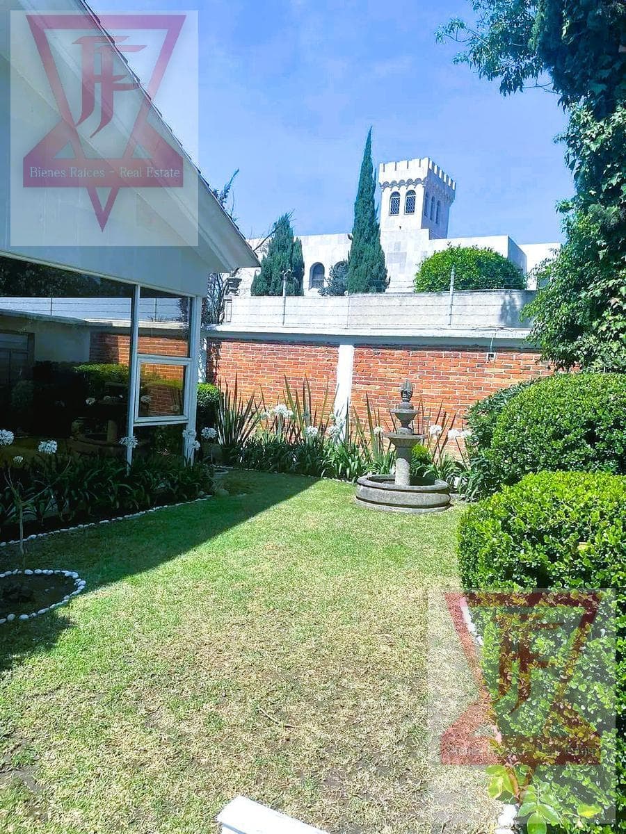 Luxury Home for Sale in Bosques de las Lomas | 618 m², 4 Bedrooms, Garden, Terrace, and Living Room!