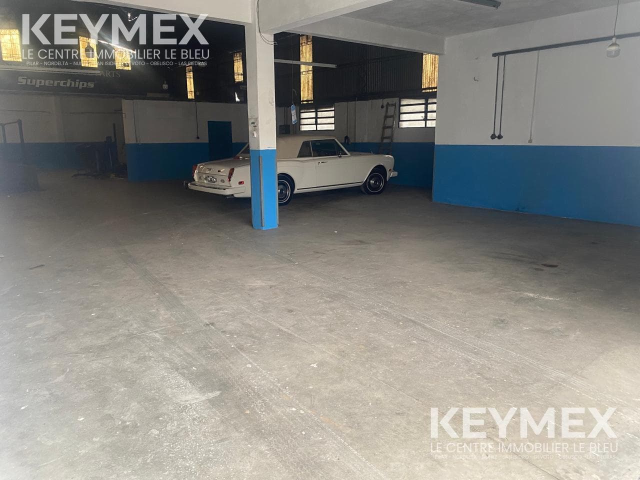 WAREHOUSE FOR RENT WITH OFFICE, CHANGING ROOM, KITCHEN, BECCAR-STYLE WORKSHOP