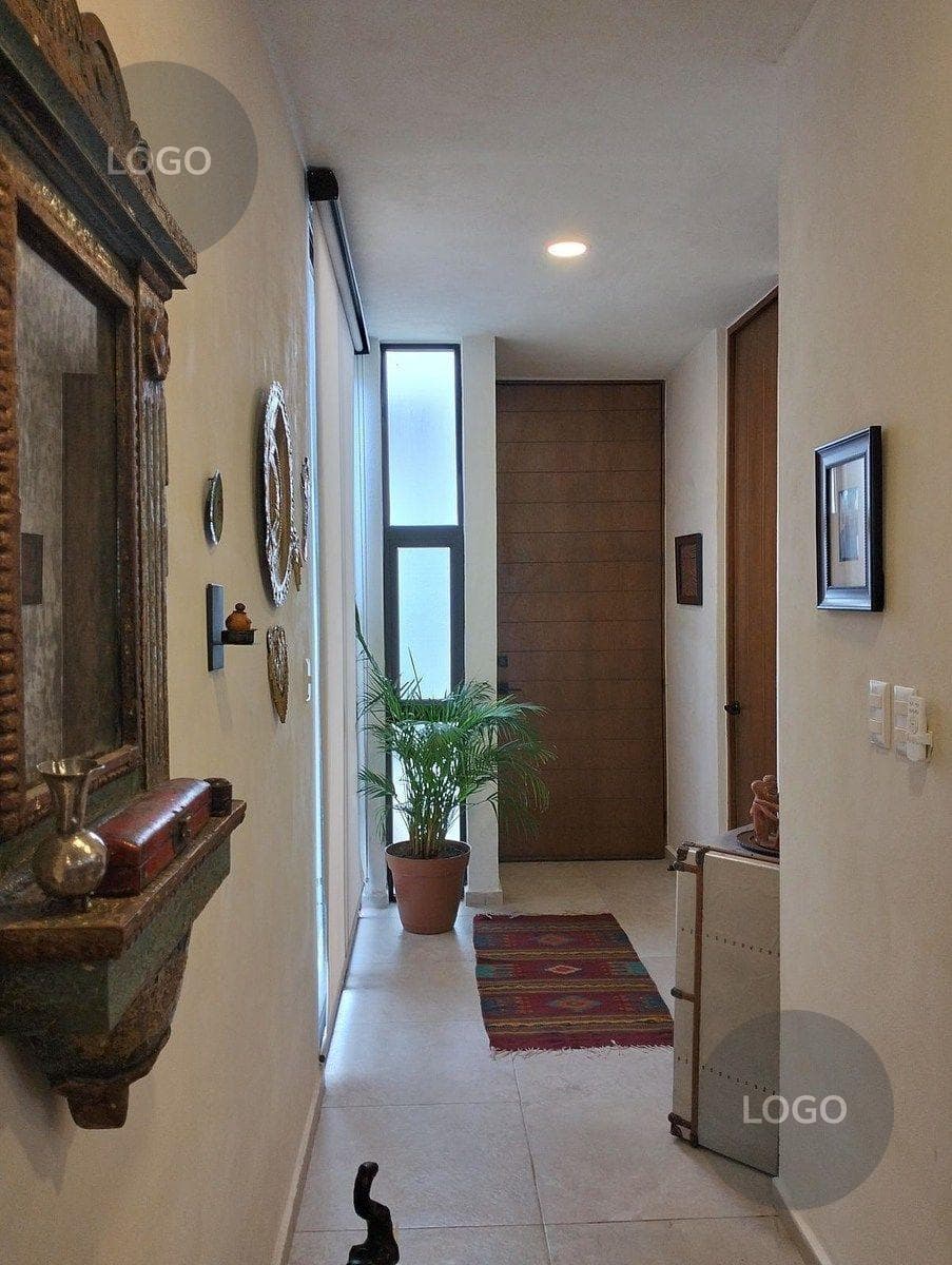 BEAUTIFUL ONE-STORY HOUSE IN A QUIET PRIVATE RESIDENTIAL COMPLEX NORTH OF MÉRIDA