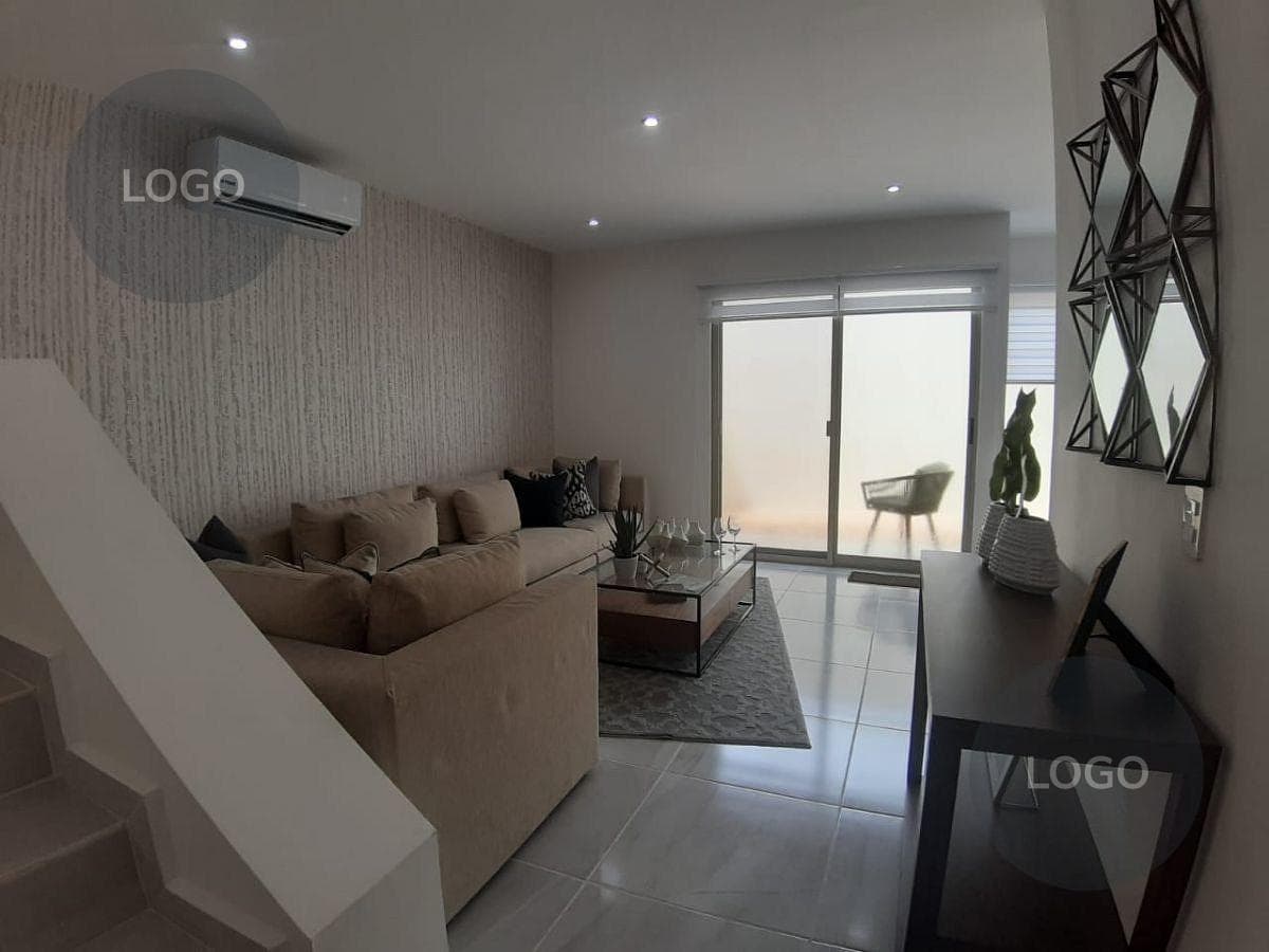 BEAUTIFUL HOUSE FOR SALE ON AV HUAYACAN IN CANCUN