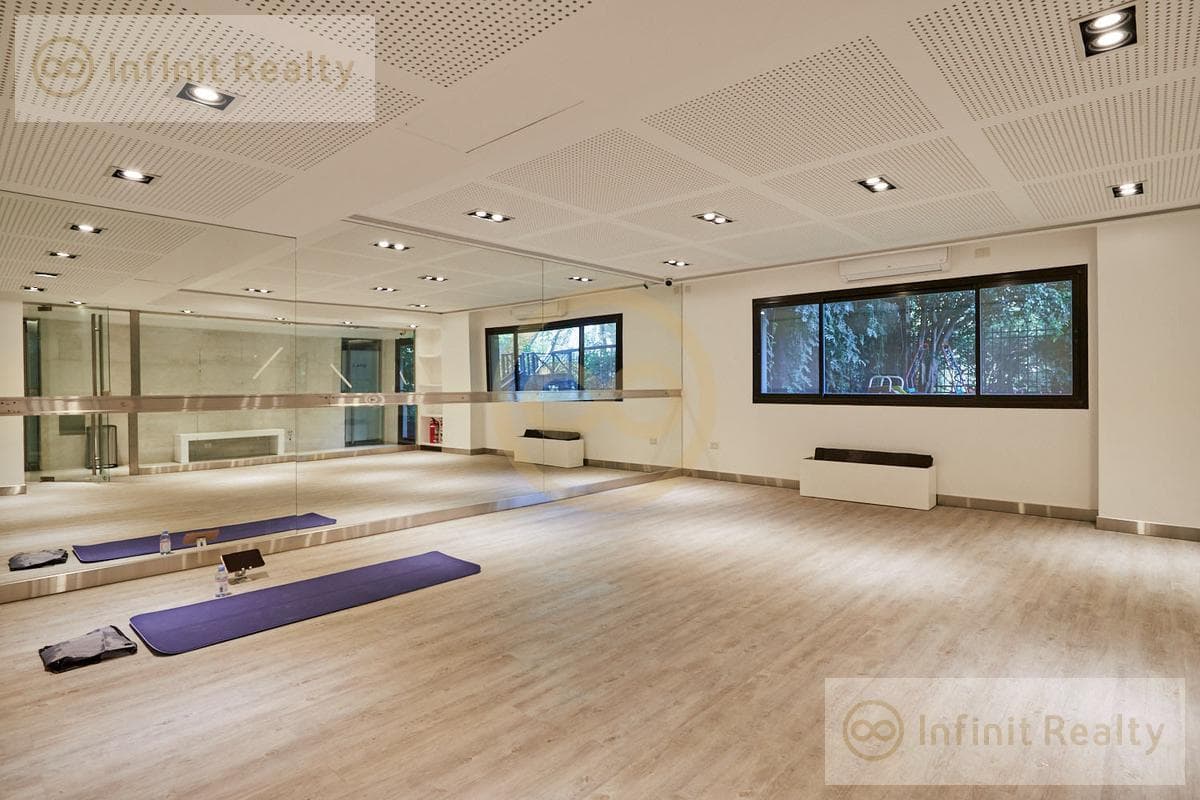 Apartment for Sale in Retiro/Recoleta: 3 or 4 En-Suite Bedrooms, 2 Parking Spaces, Premium Tower, River View
