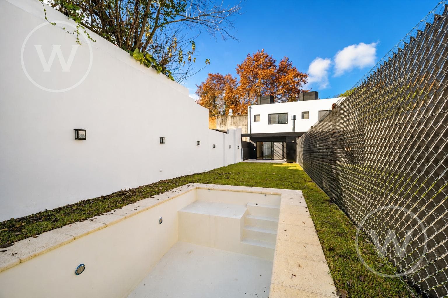 Brand-New Duplex with Garden, Pool, and Grill | Punta Chica, Victoria | For Sale
