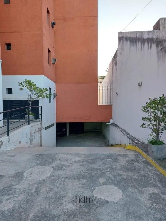 Garage for sale with underground access and title deed