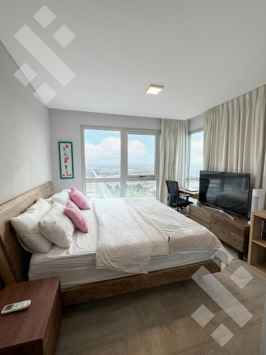 FOR SALE: 3-Bedroom Apartment with Parking Space - Hilton Garden Inn Tower, Neuquén