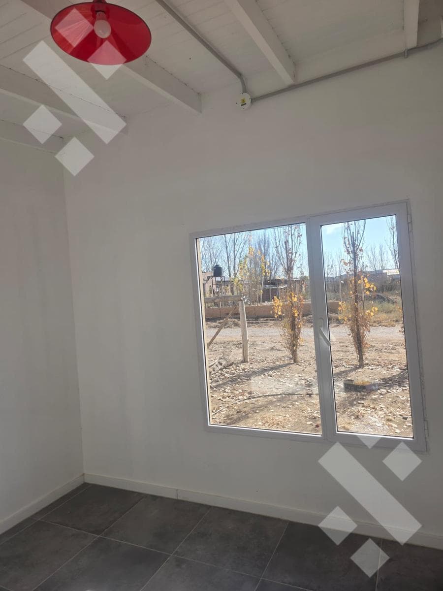3 HOMES FOR SALE, LA JOYA SUBDIVISION, PLOTTIER