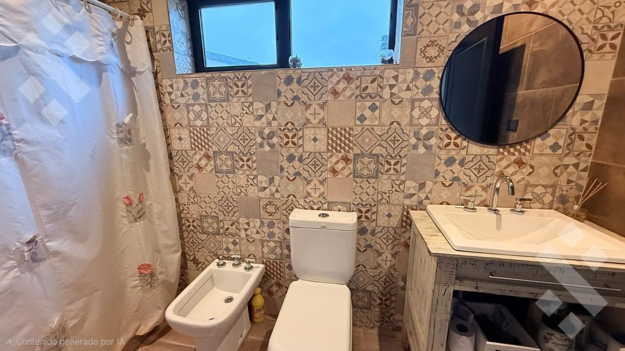 3-BEDROOM DUPLEX FOR SALE - LOS LIRIOS NEIGHBORHOOD, CIPOLLETI
