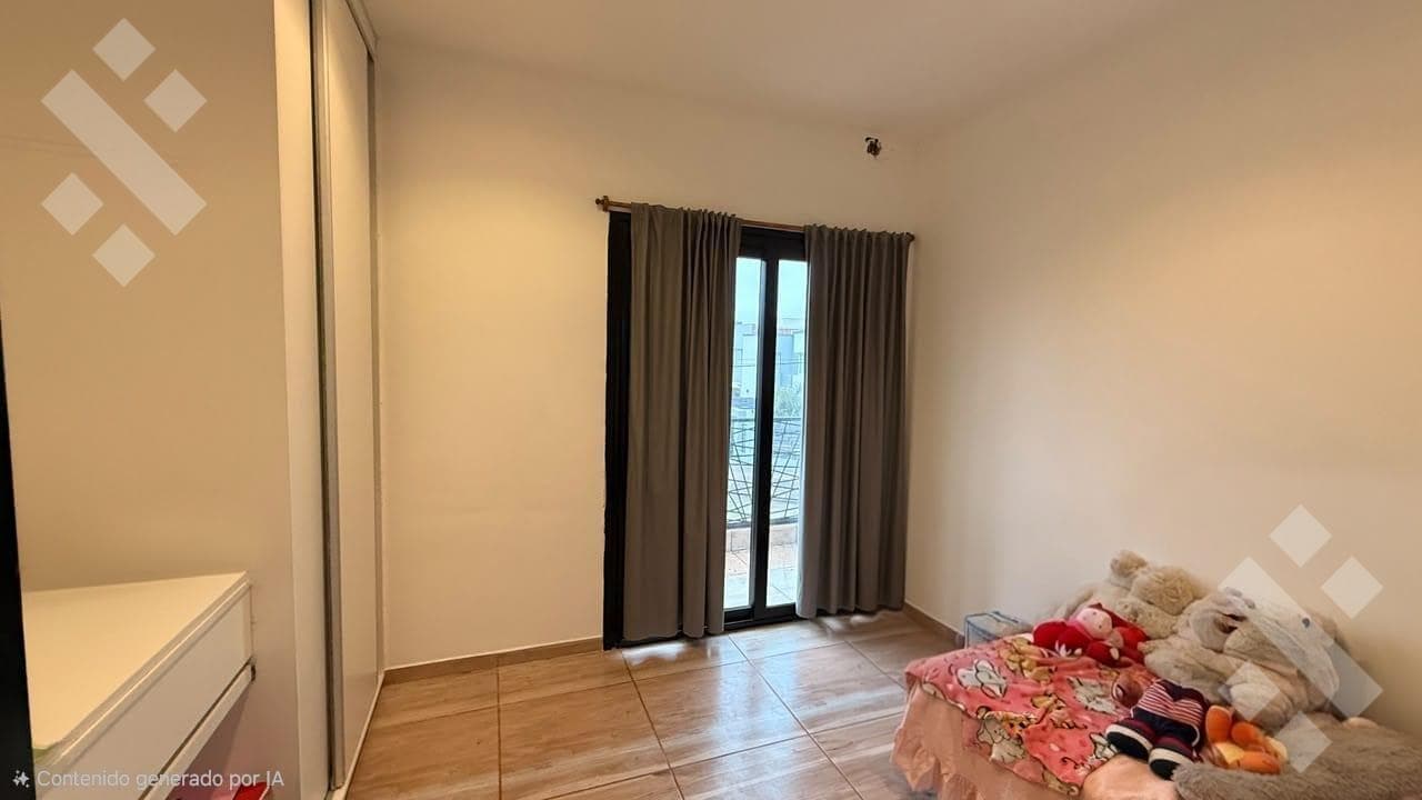 3-BEDROOM DUPLEX FOR SALE - LOS LIRIOS NEIGHBORHOOD, CIPOLLETI