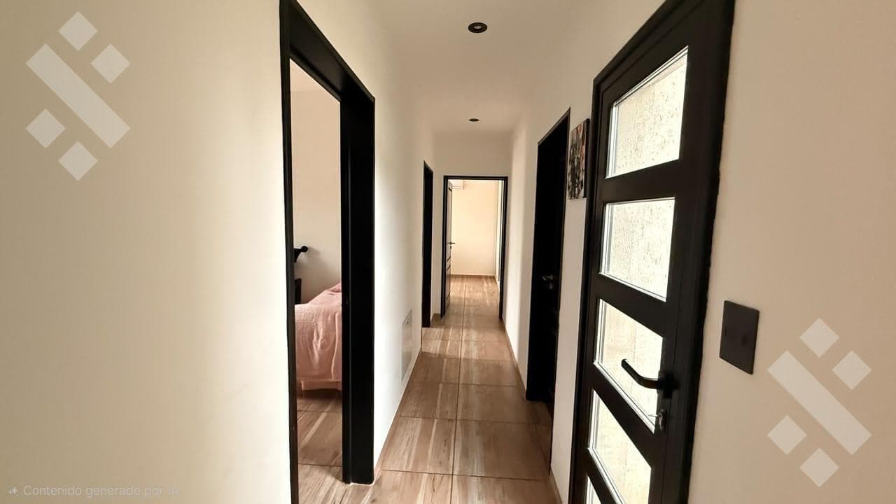 3-BEDROOM DUPLEX FOR SALE - LOS LIRIOS NEIGHBORHOOD, CIPOLLETI