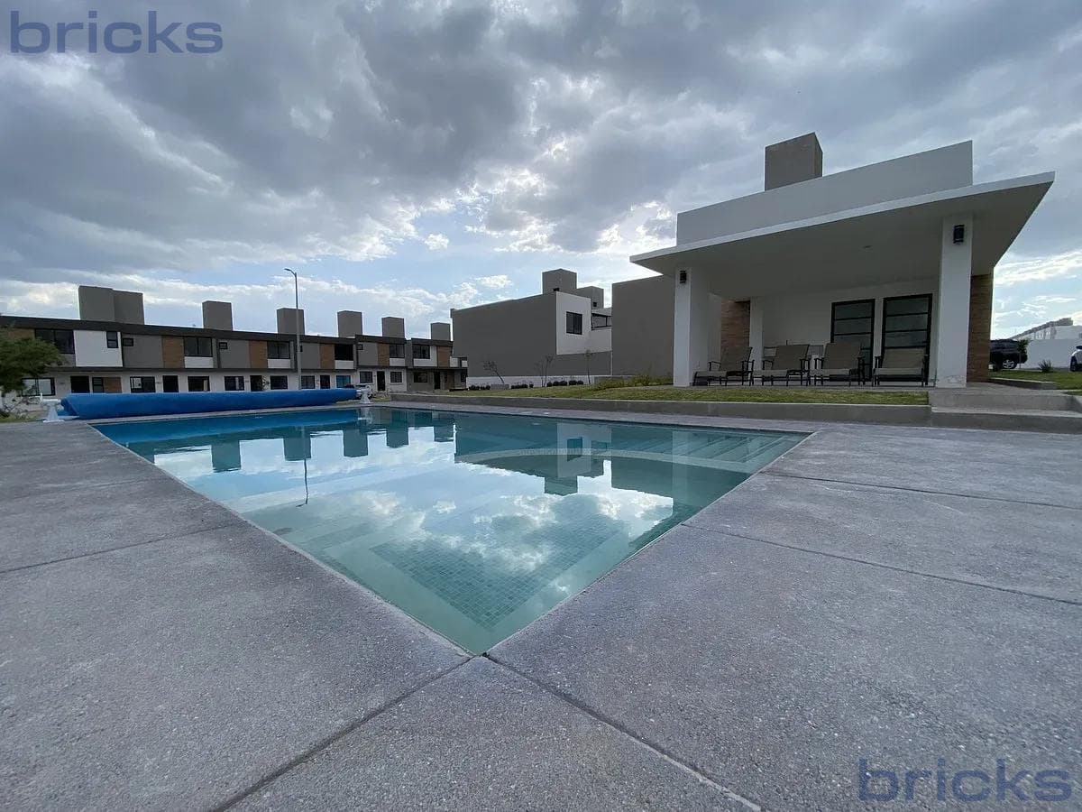 Furnished Ground-Floor Apartment for Rent | Near Anáhuac and QRO Airport