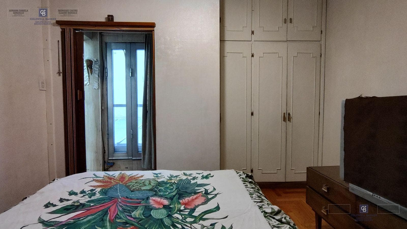HOUSE FOR SALE: 8 ROOMS, BALCONY, TERRACE, OUTDOOR KITCHEN, AND GRILL IN CABALLITO