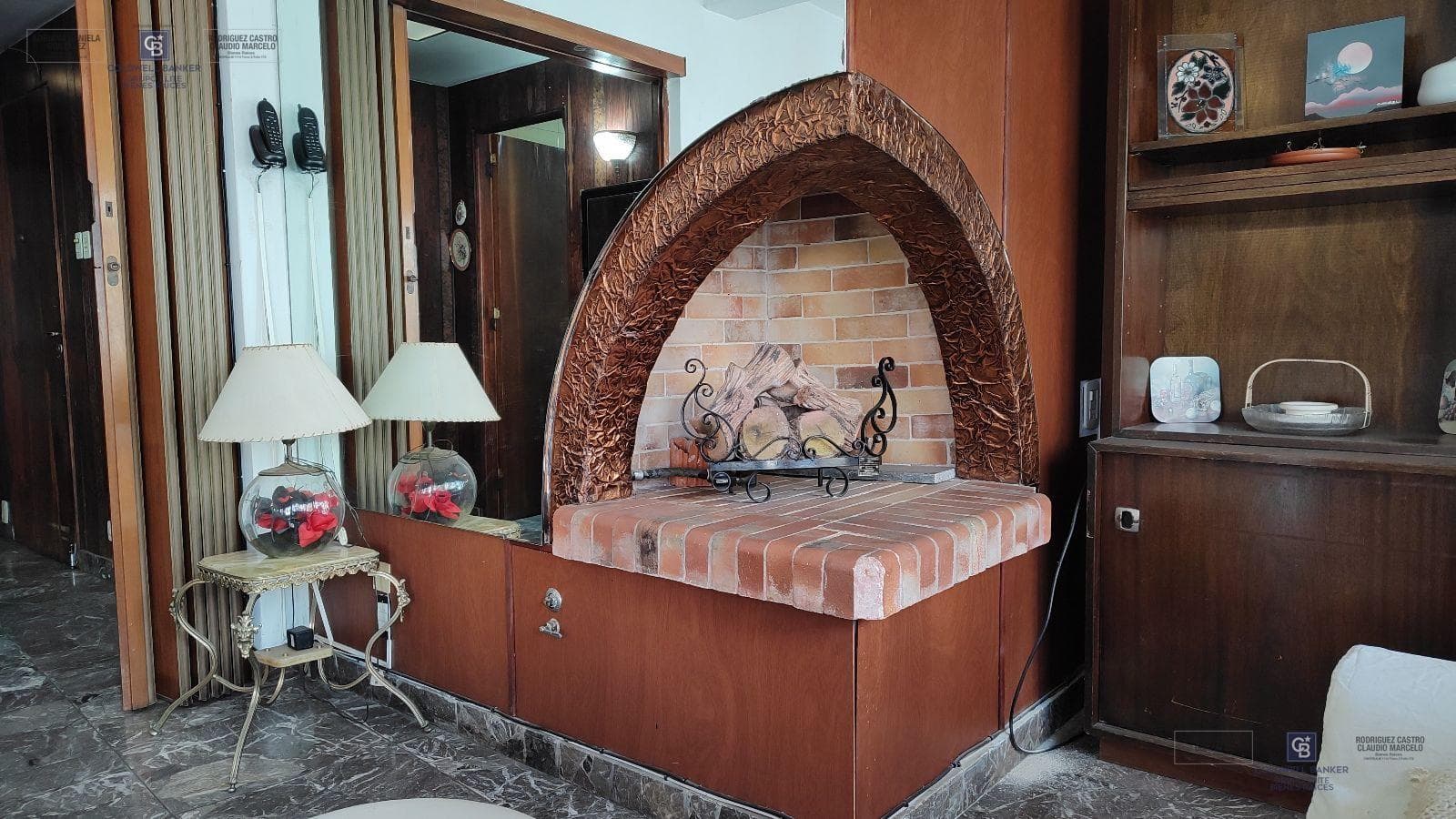HOUSE FOR SALE: 8 ROOMS, BALCONY, TERRACE, OUTDOOR KITCHEN, AND GRILL IN CABALLITO