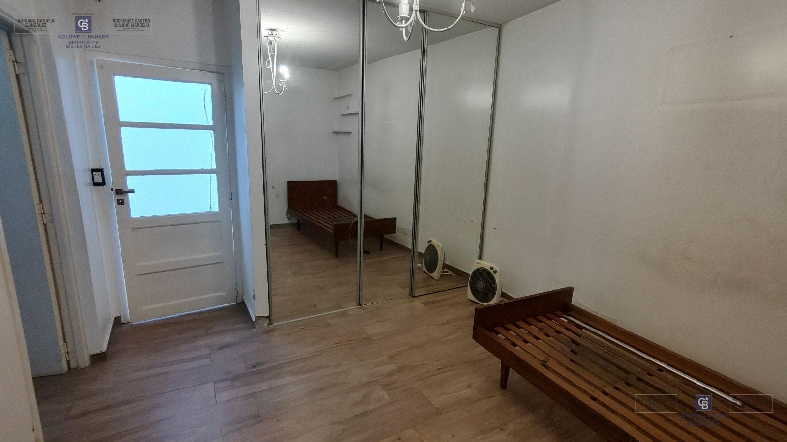 HOUSE FOR SALE: 8 ROOMS, BALCONY, TERRACE, OUTDOOR KITCHEN, AND GRILL IN CABALLITO
