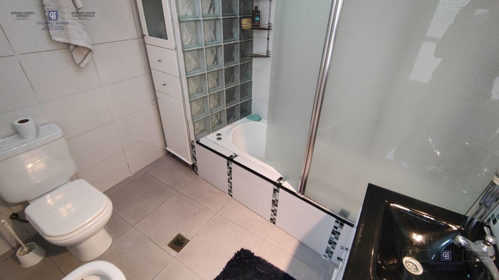 HOUSE FOR SALE: 8 ROOMS, BALCONY, TERRACE, OUTDOOR KITCHEN, AND GRILL IN CABALLITO