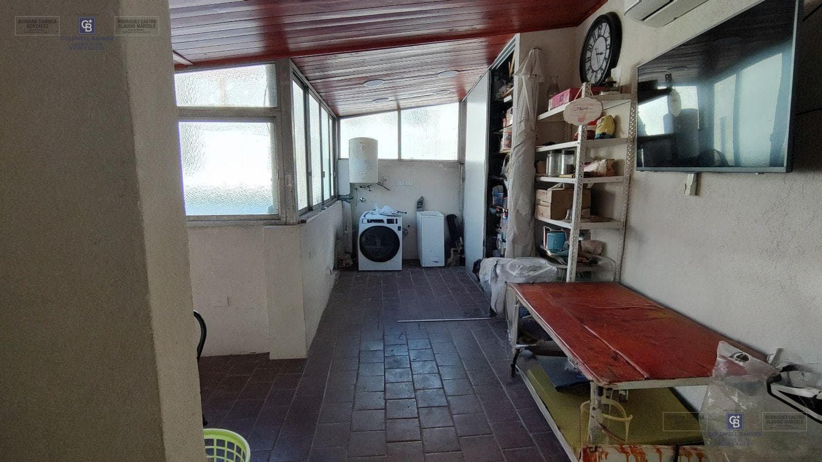 HOUSE FOR SALE: 8 ROOMS, BALCONY, TERRACE, OUTDOOR KITCHEN, AND GRILL IN CABALLITO