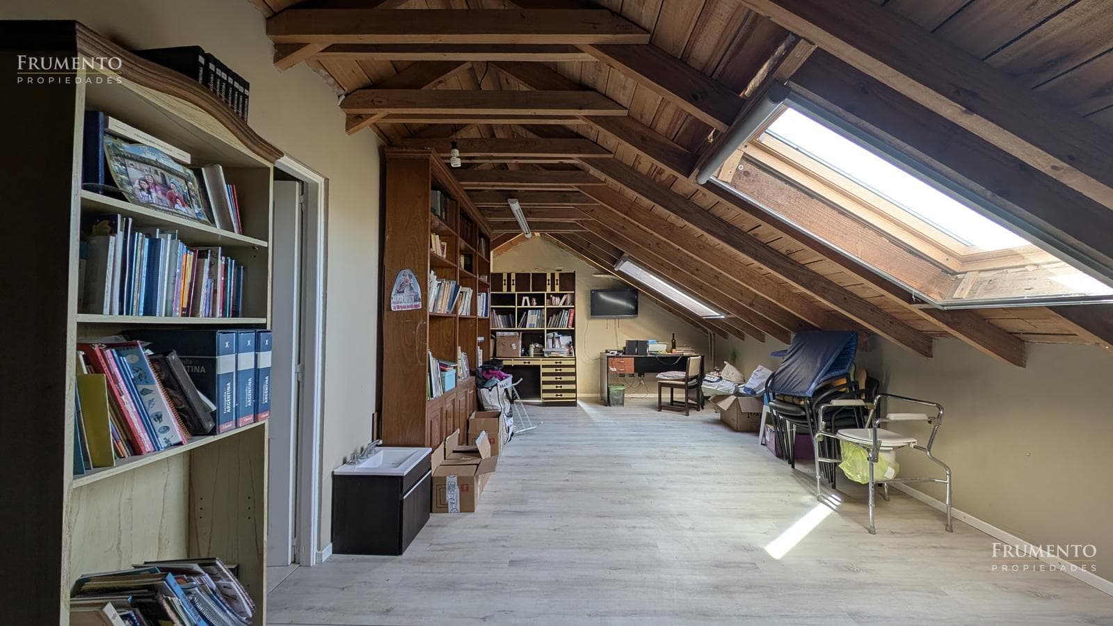 9-room house in Pilara, on a 1,500 m² lot