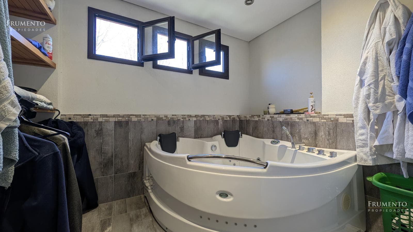 9-room house in Pilara, on a 1,500 m² lot