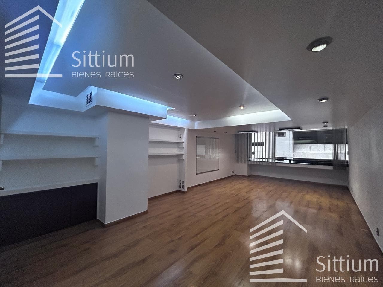 Office for Rent in Bosque de Duraznos - 93 m2 - 4th Floor
