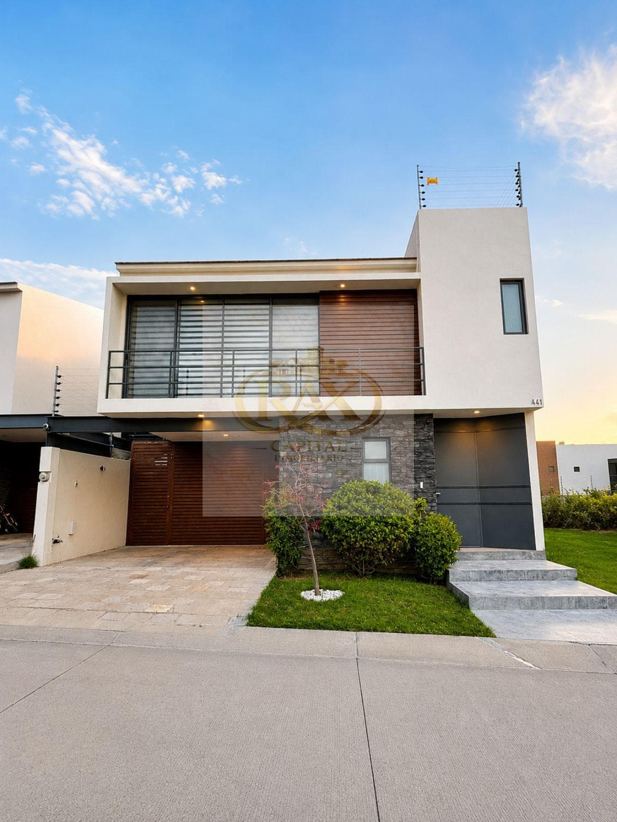 House - El Molino Residential Complex