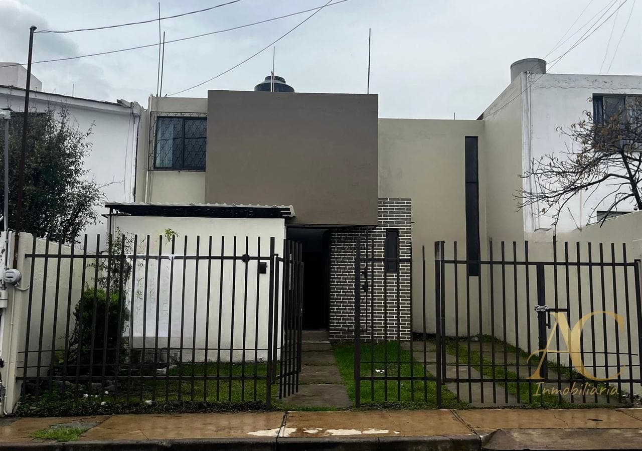 HOUSE FOR RENT IN MAYORAZGO EL PARAISO
