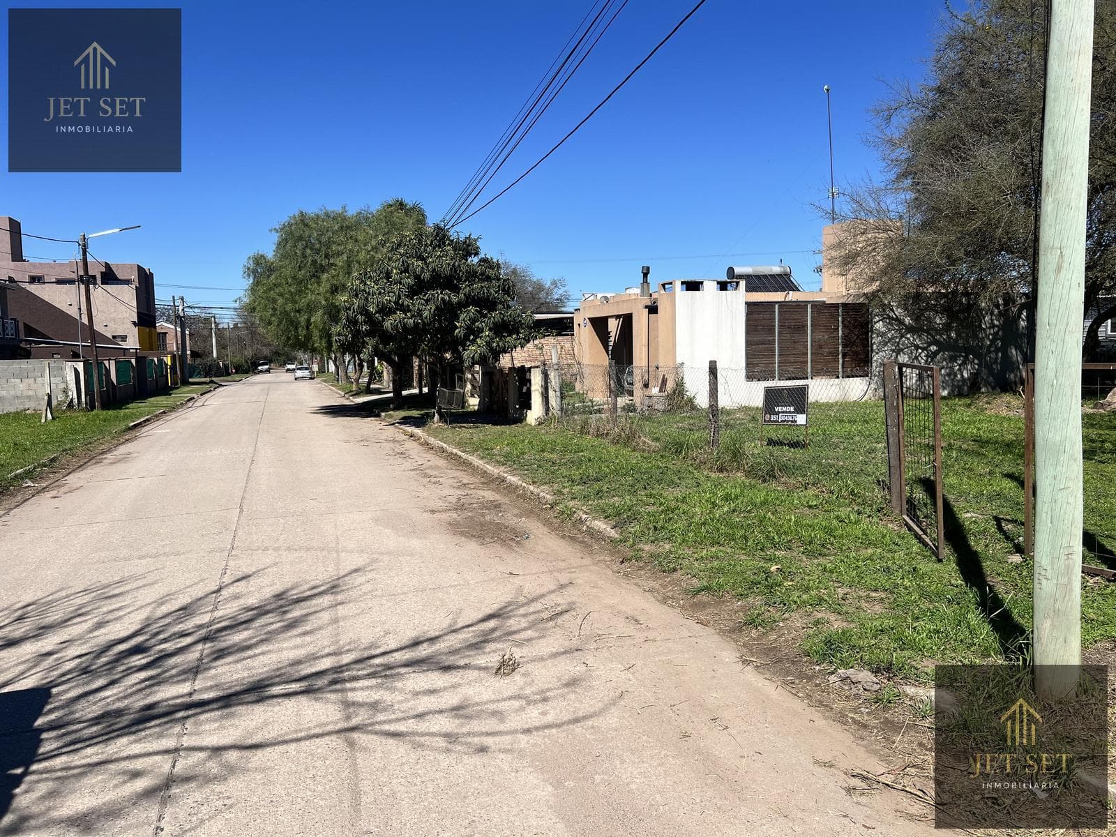 FOR SALE | EL TALAR DE MENDIOLAZA LOT | 560 Meters, Paved Street