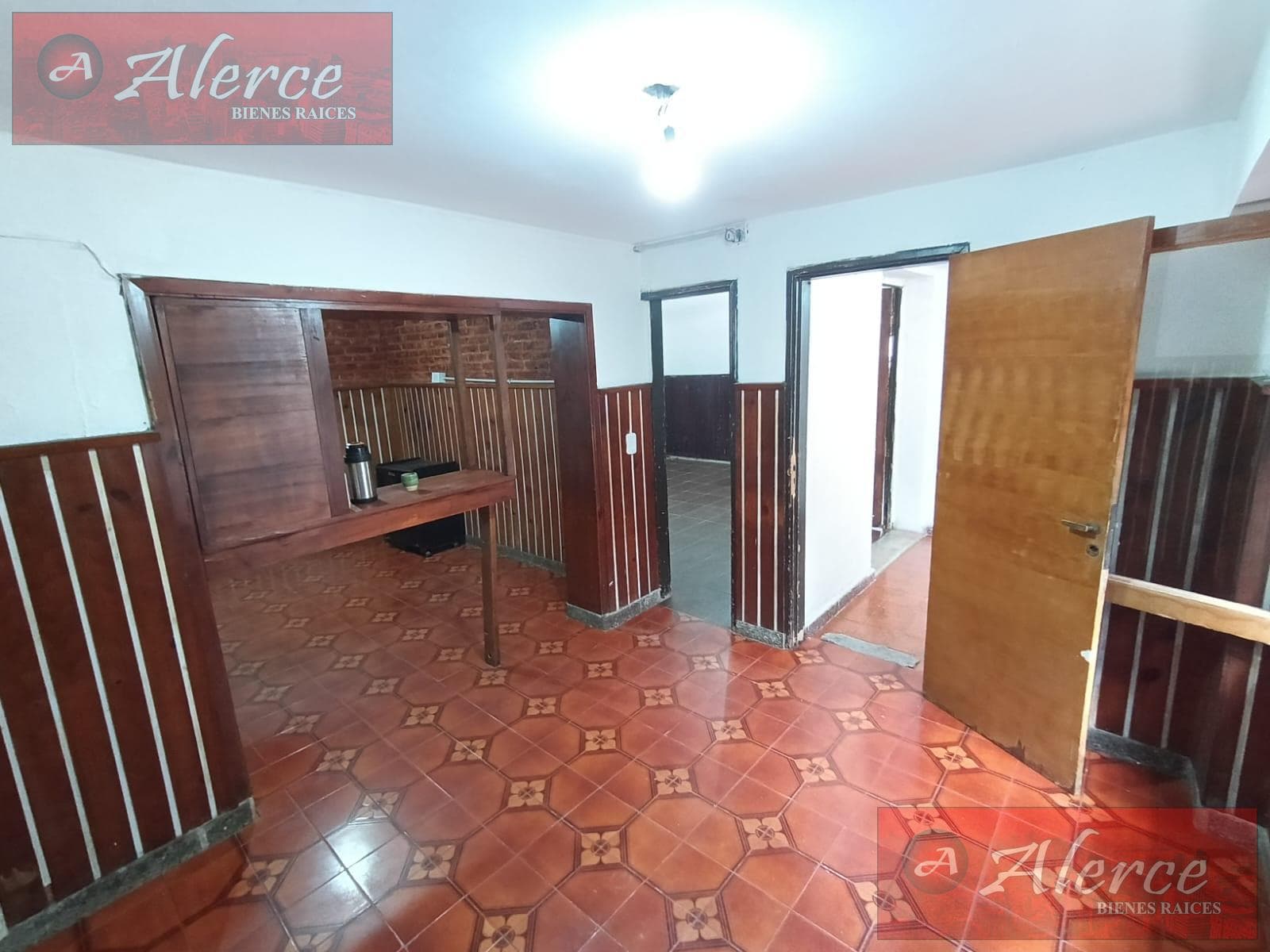 3-ROOM APARTMENT WITH SHOWROOM AND GARAGE, JUST A FEW METERS FROM THE GERLI BRIDGE