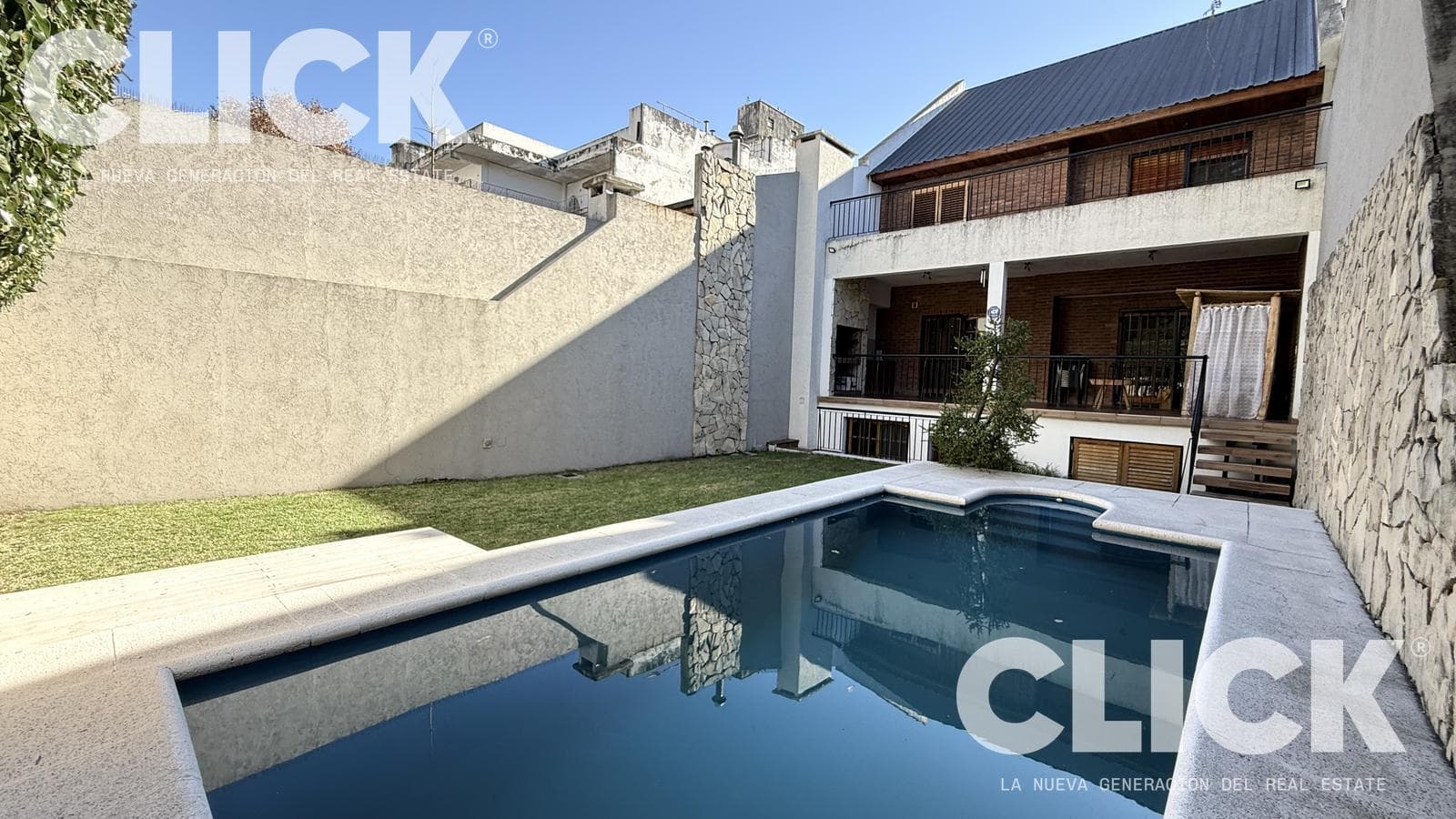 FOR SALE - 6-BEDROOM HOUSE - BARBECUE - POOL - GARAGE - VILLA URQUIZA