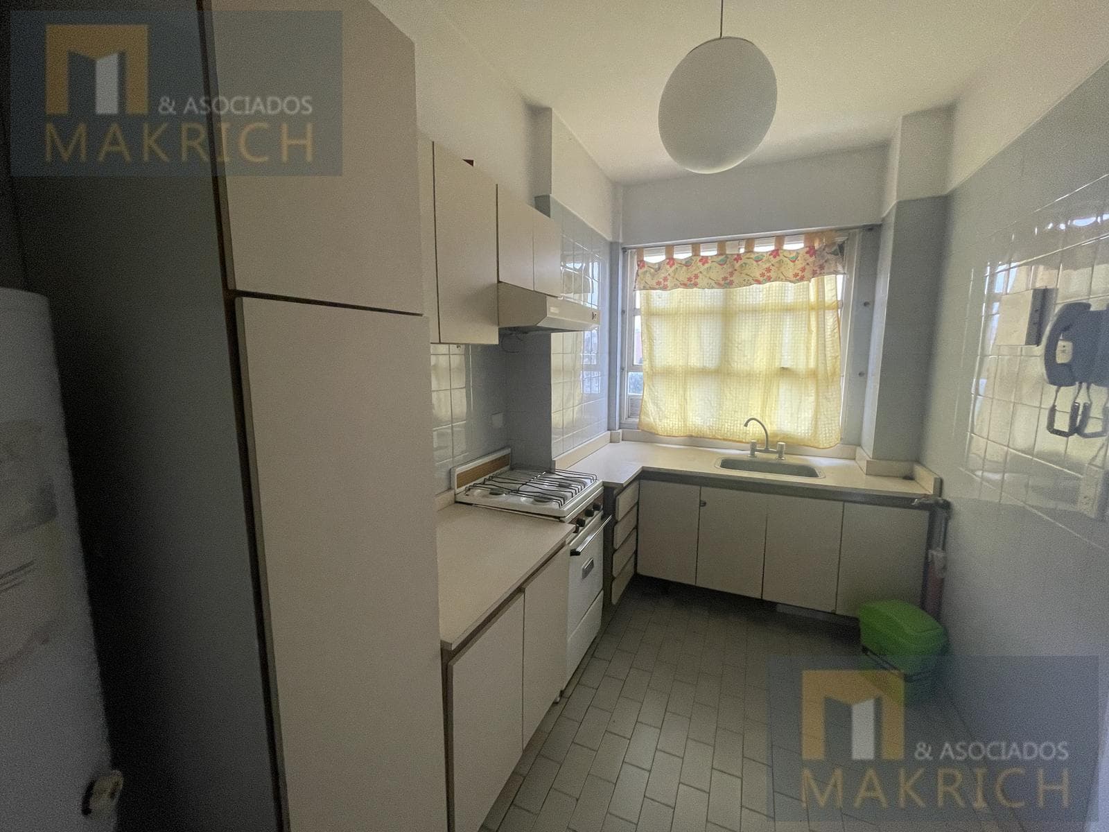 1-Bedroom Apartment for Sale - Ideal for Flipping