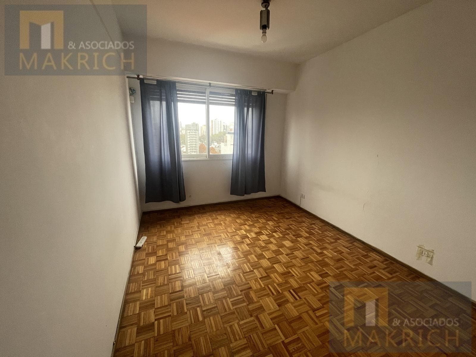 1-Bedroom Apartment for Sale - Ideal for Flipping