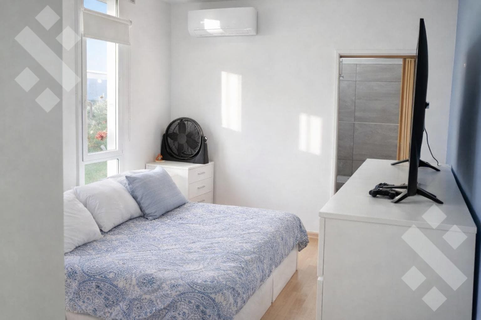 4-Bedroom House for Sale in the La Falda Neighborhood
