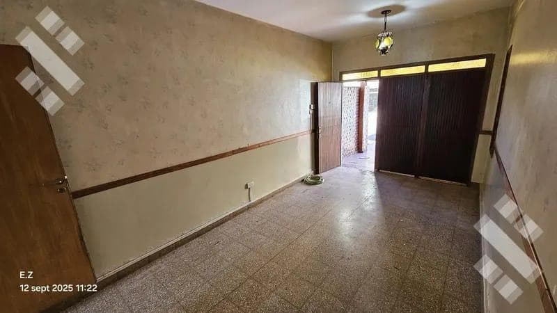 House for Sale on Miguel A. Camino Street, around number 400 - Neuquén -