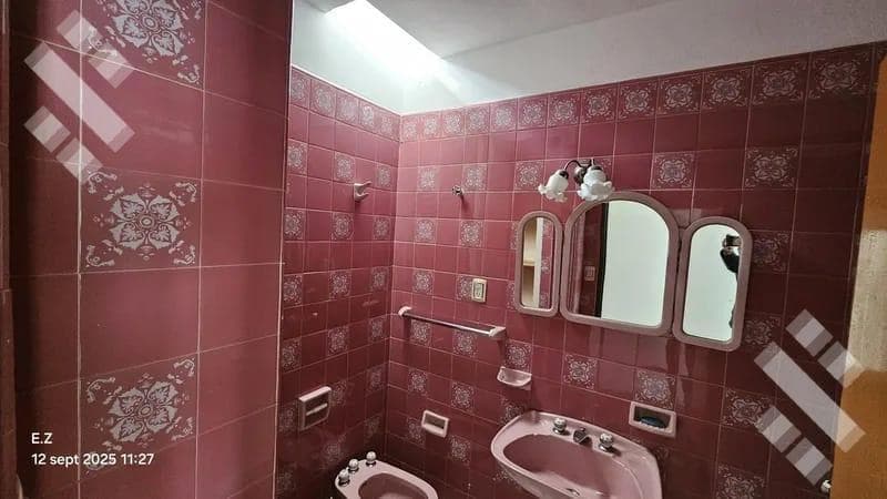 House for Sale on Miguel A. Camino Street, around number 400 - Neuquén -