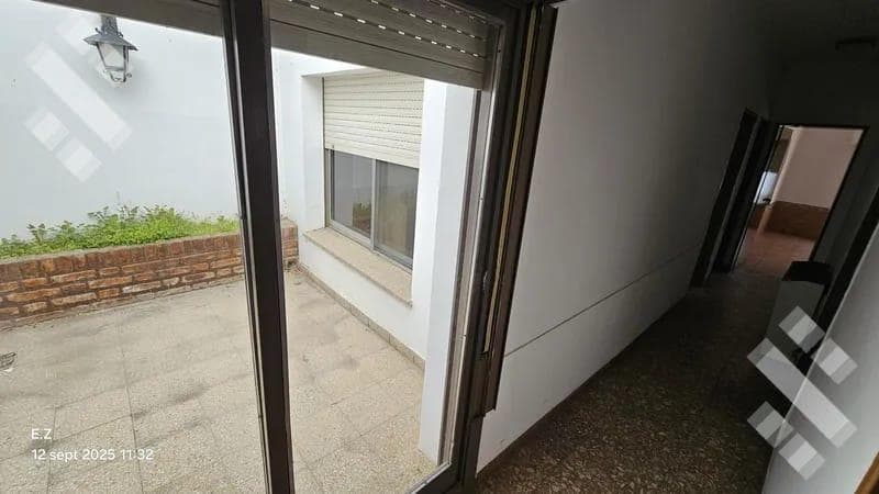 House for Sale on Miguel A. Camino Street, around number 400 - Neuquén -