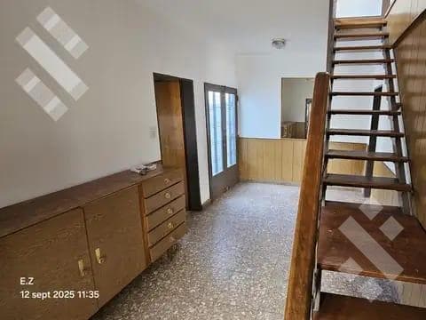 House for Sale on Miguel A. Camino Street, around number 400 - Neuquén -