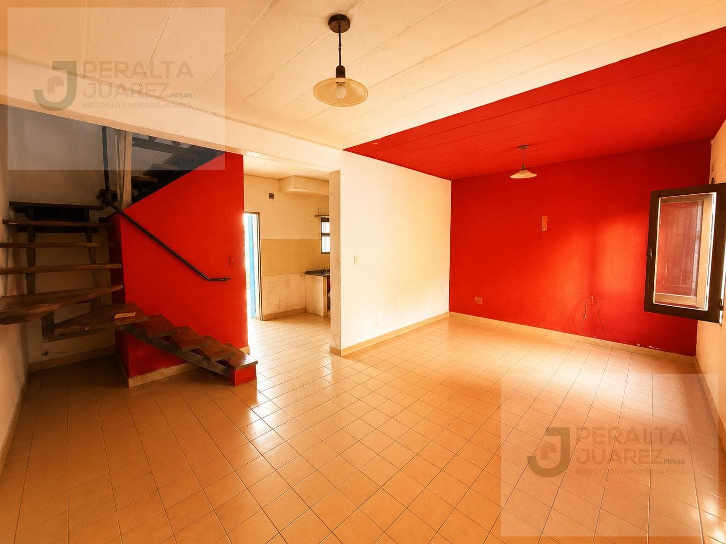 House for Sale: 3 Bedrooms, Brown 2700