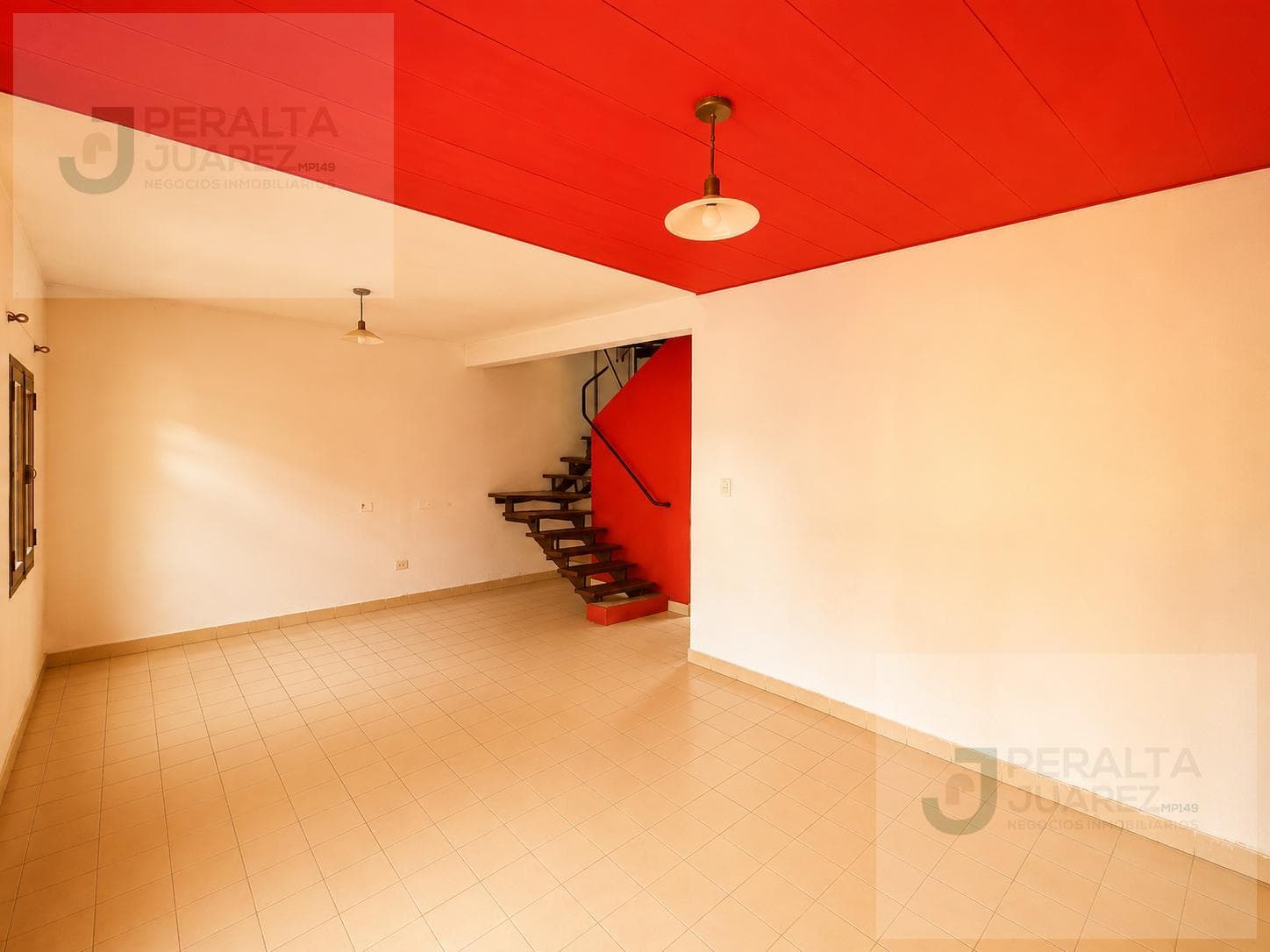 House for Sale: 3 Bedrooms, Brown 2700
