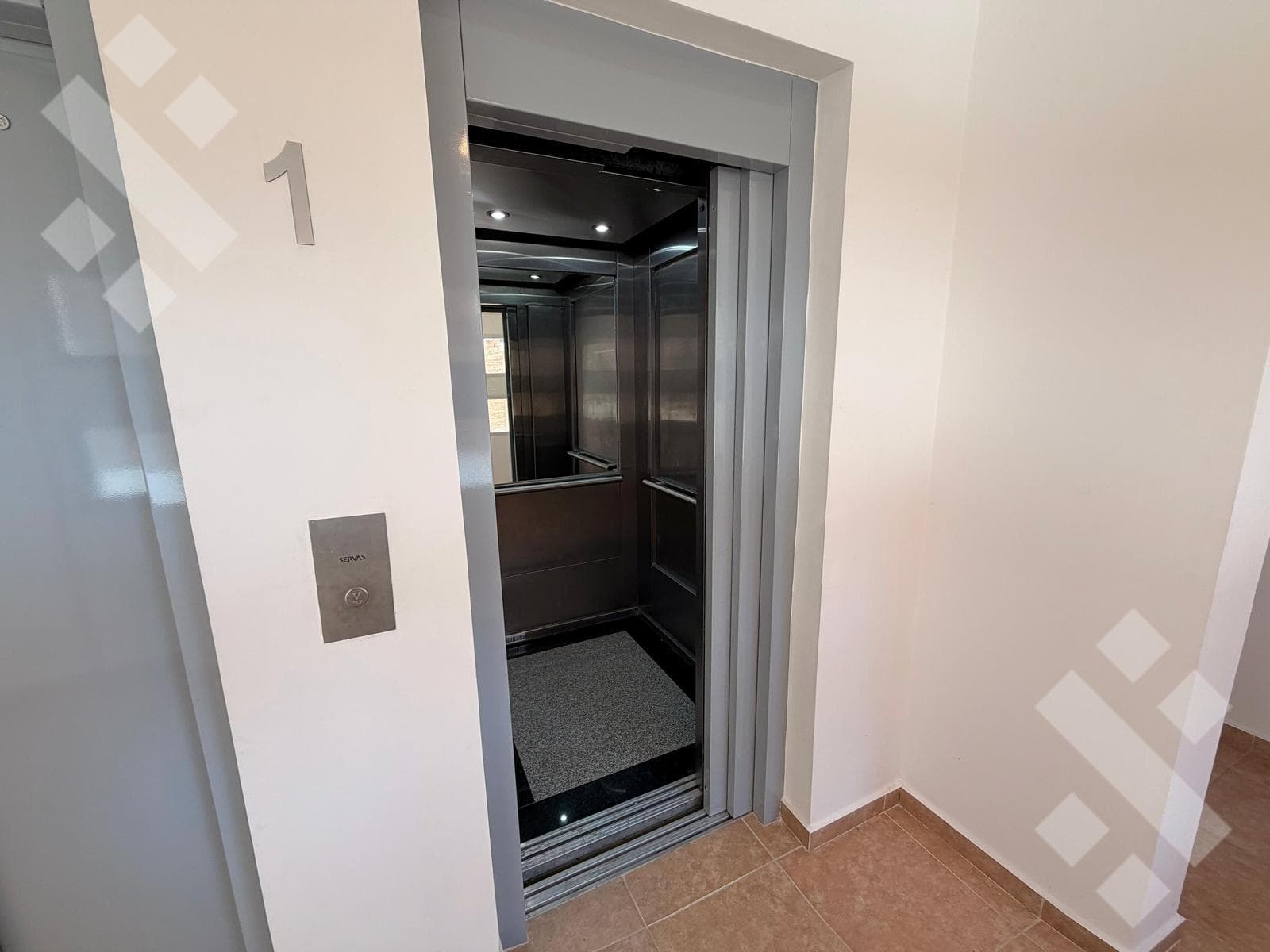 For Sale: Brand-new 1-bedroom apartment, 73 m², with garage. Neuquén City