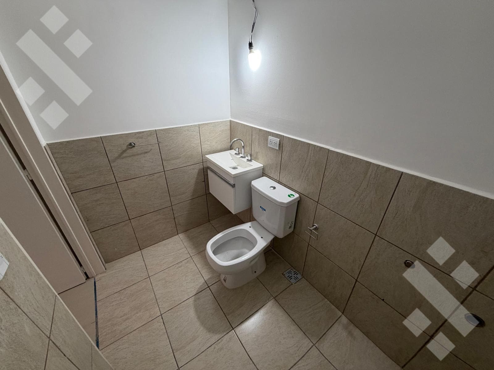 For Sale: Brand-new 1-bedroom apartment, 73 m², with garage. Neuquén City