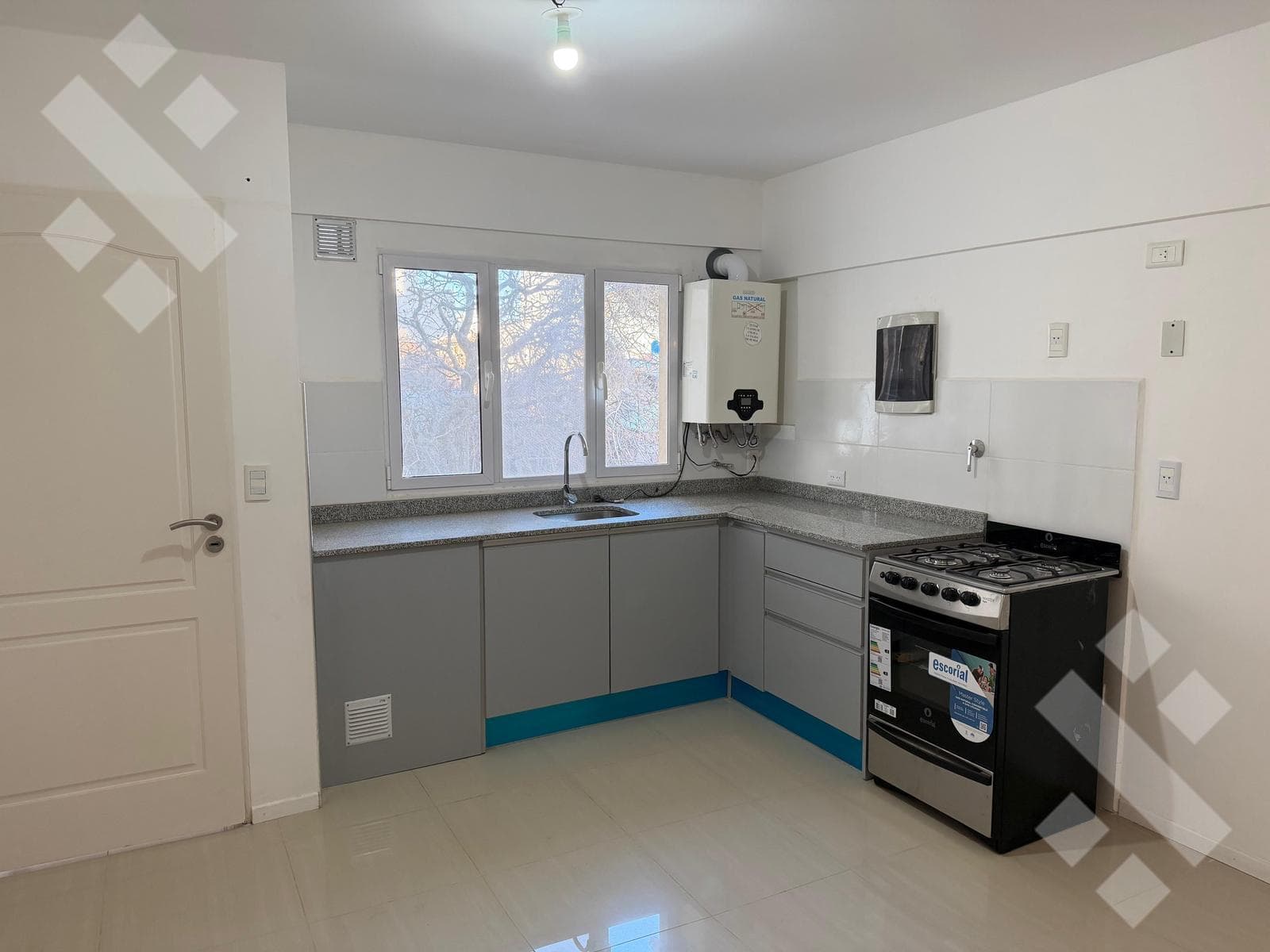 For Sale: Brand-new 1-bedroom apartment, 73 m², with garage. Neuquén City