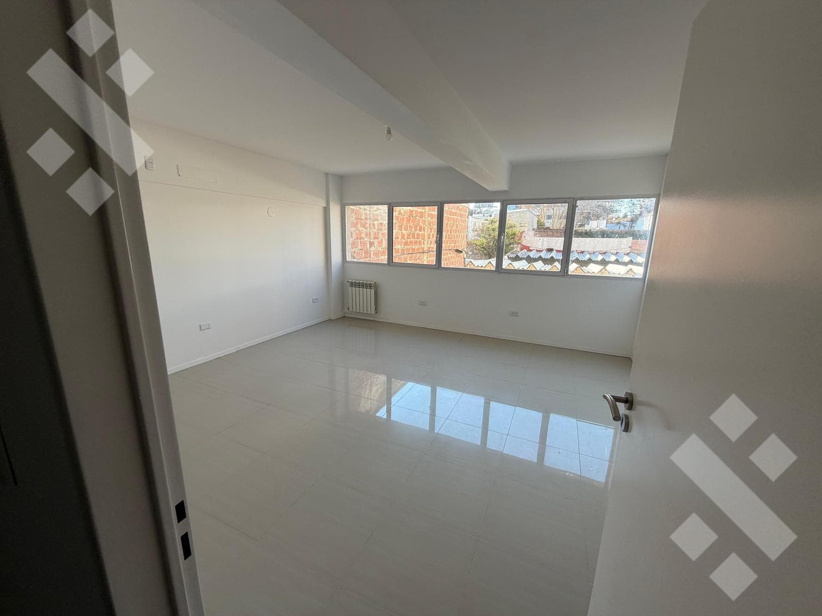 For Sale: Brand-new 1-bedroom apartment, 73 m², with garage. Neuquén City