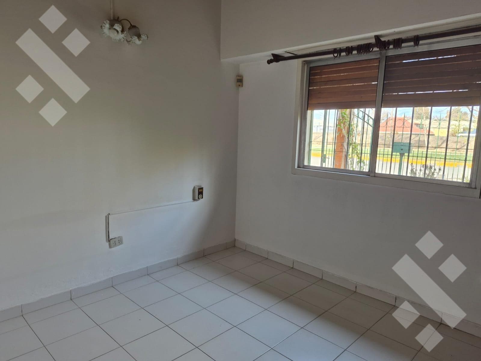 For Sale | 3-Bedroom House | Financing Available | Villa Farrel Neighborhood | Neuquén