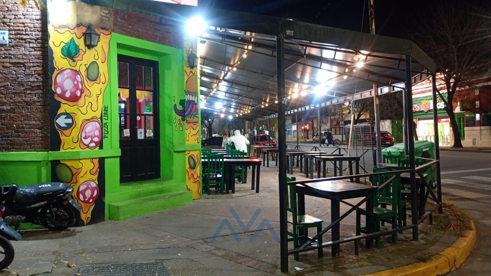Restaurant Business for Sale at Av. Rocha and Pinto, Downtown, Pergamino, Buenos Aires