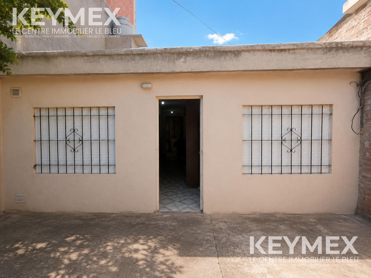 HOUSE FOR SALE IN VILLA CELINA: 3 BEDROOMS WITH PATIO AND GARAGE