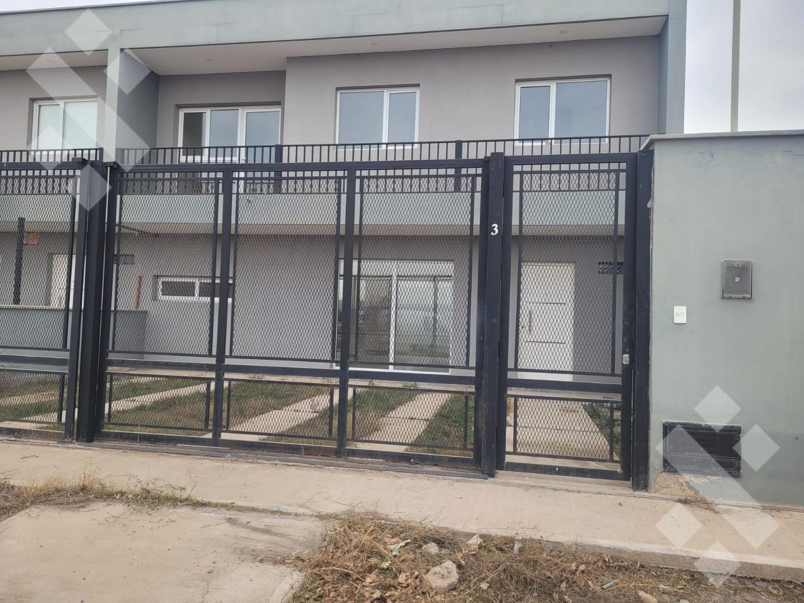 3-Bedroom Duplex - Ferndadez Oro