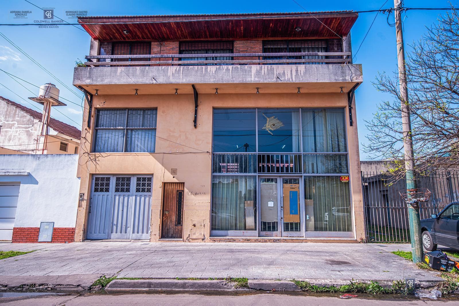 SALE OF A ONE-STORY PH IN LOMAS DE ZAMORA.