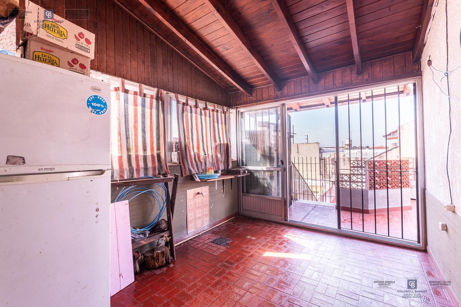 SALE OF A ONE-STORY PH IN LOMAS DE ZAMORA.