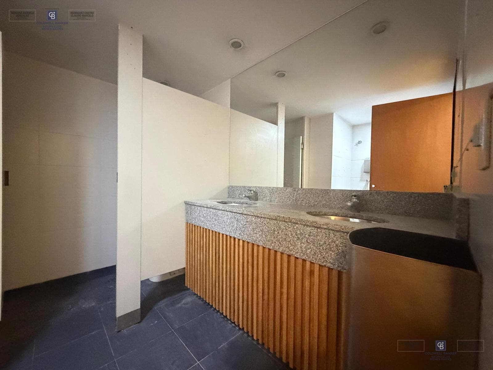 Residential and Office Rentals in Buenos Aires, Plaza Puerto Madero