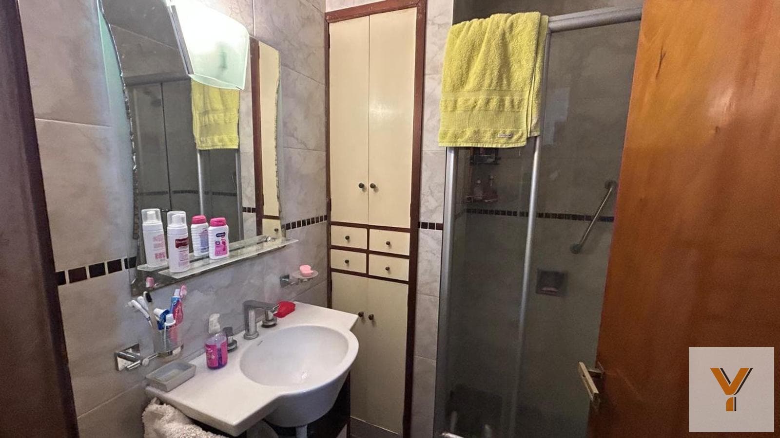 Casa 4 Amb | 2 Dorm Cochera | 200m² Terreno | La Plata Centro