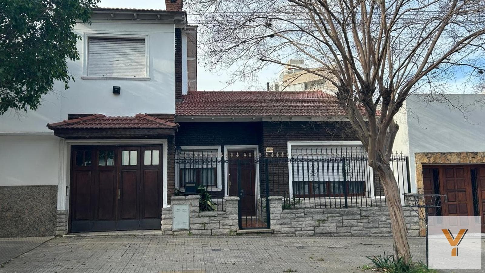 4-Room House | 2 Bedrooms Garage | 200 m² Lot | Downtown La Plata