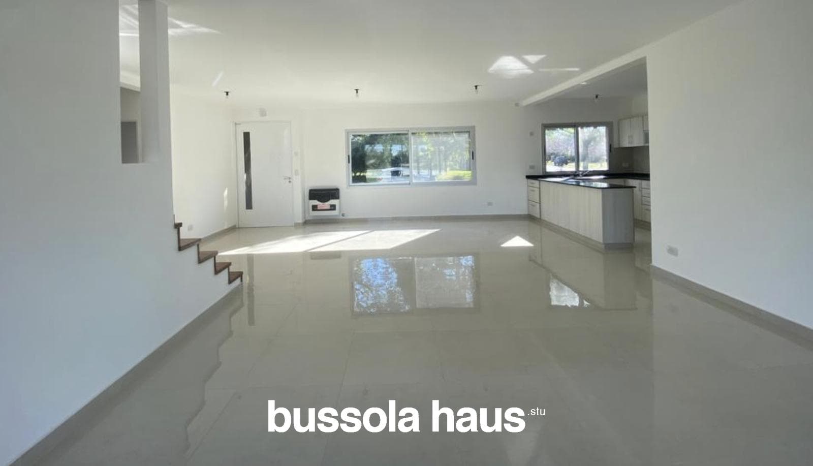 4-Bedroom House for Sale Near the Golf Course in San Isidro Labrador, Villanueva